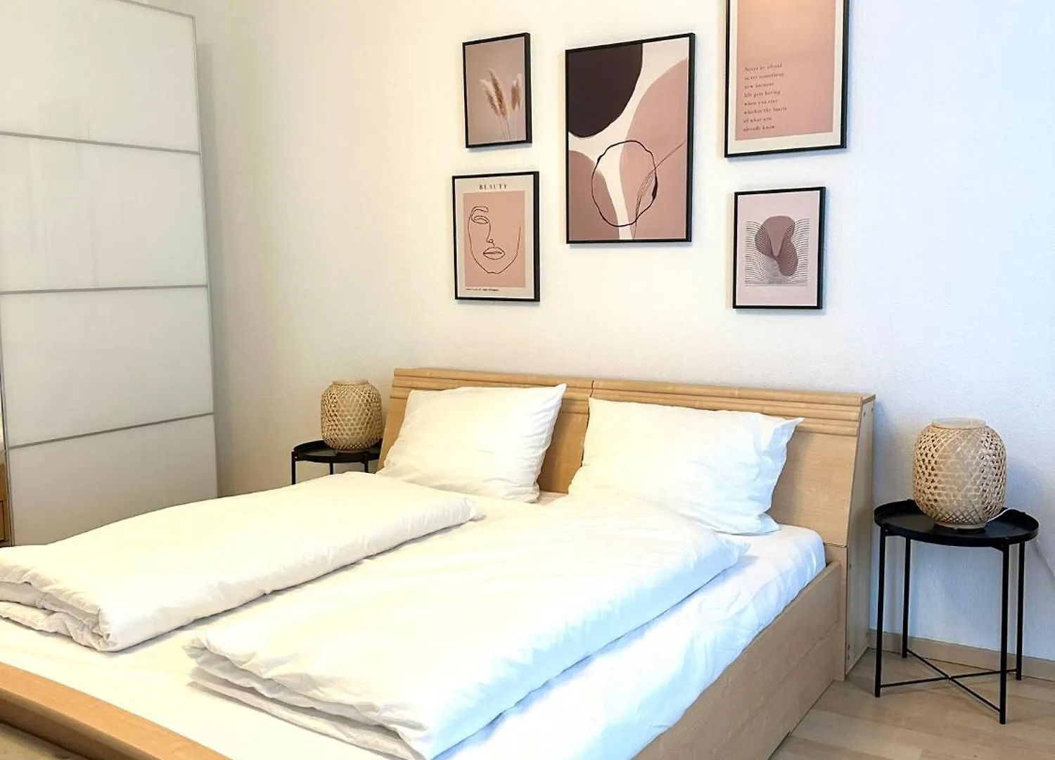 Frida City Center Apartment Ганновер